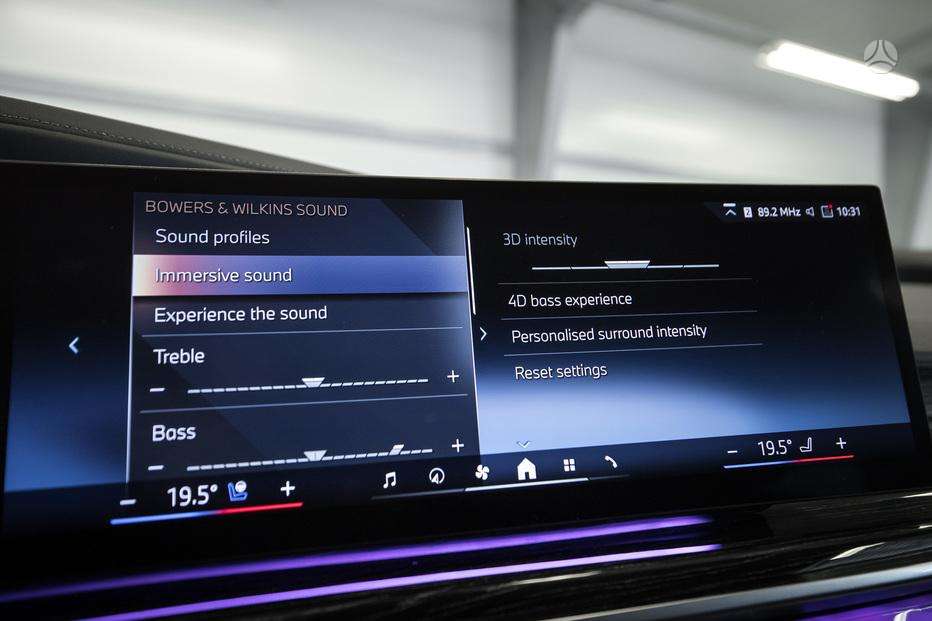 BMW i7, saloon / sedan