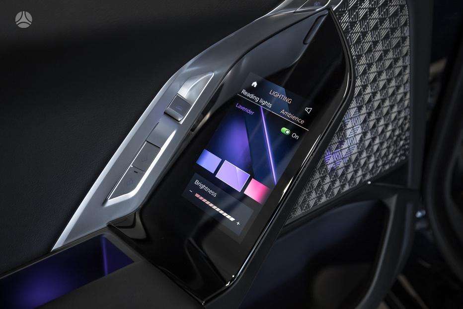BMW i7, saloon / sedan
