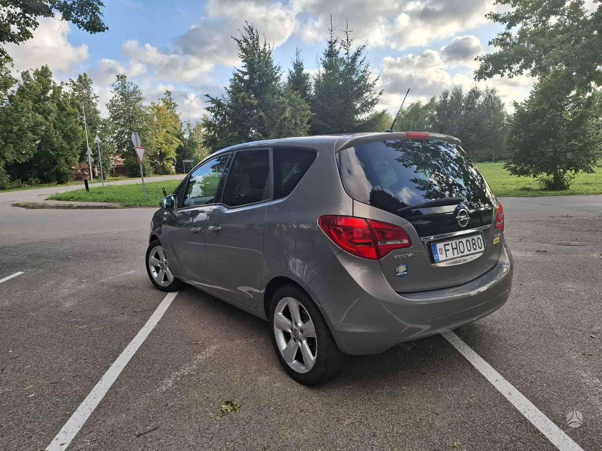 Opel Meriva, 1.4 l., Минивэн
