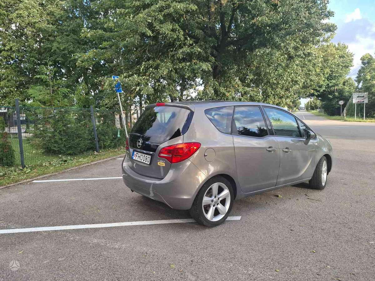 Opel Meriva, 1.4 l., Минивэн