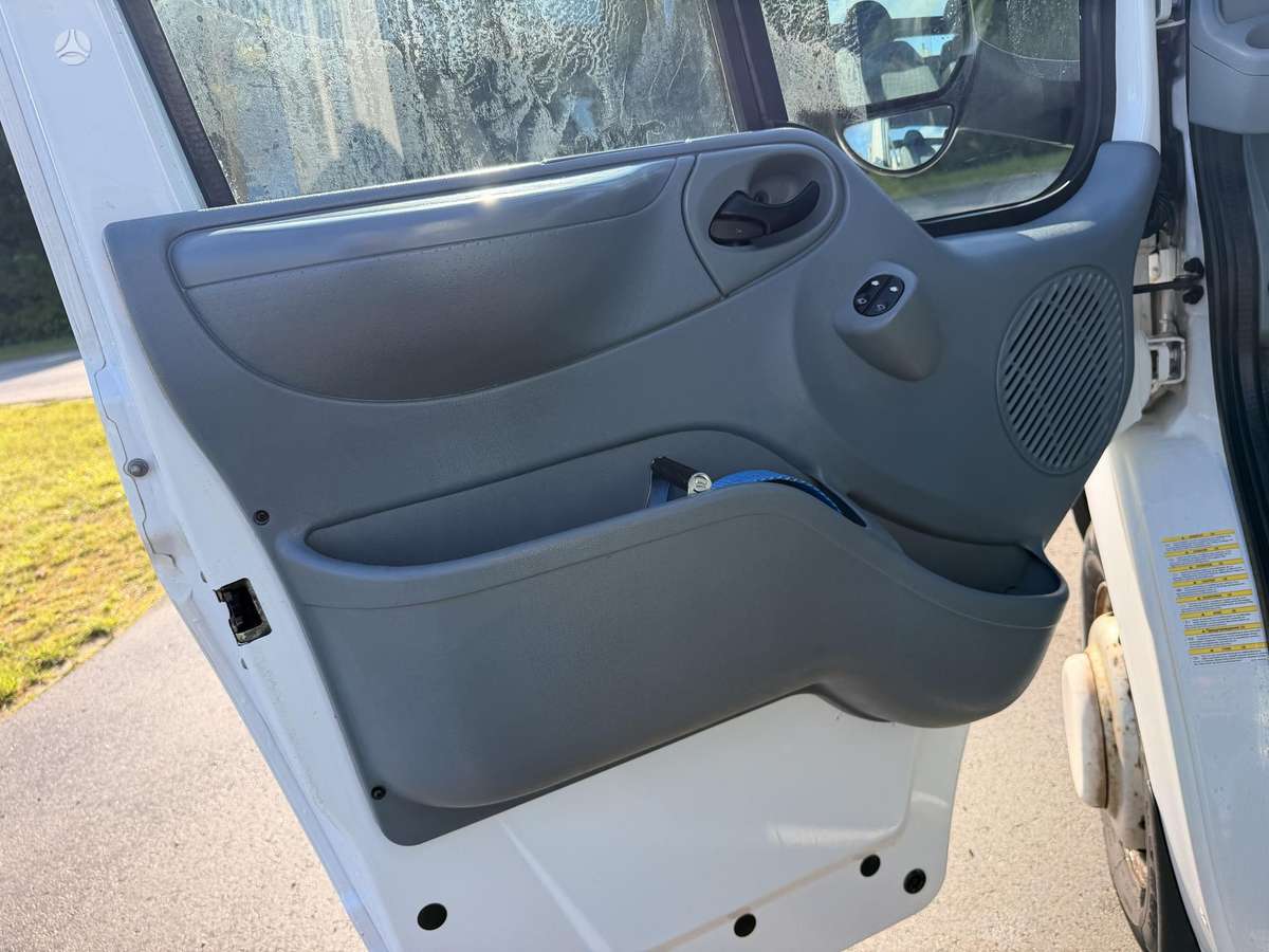 Ford Transit, auto transporters