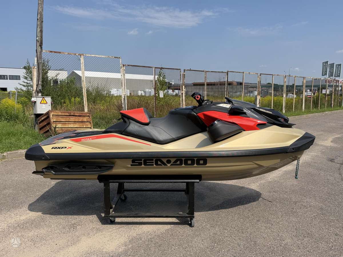 Sea-Doo RXP 325, jet skis