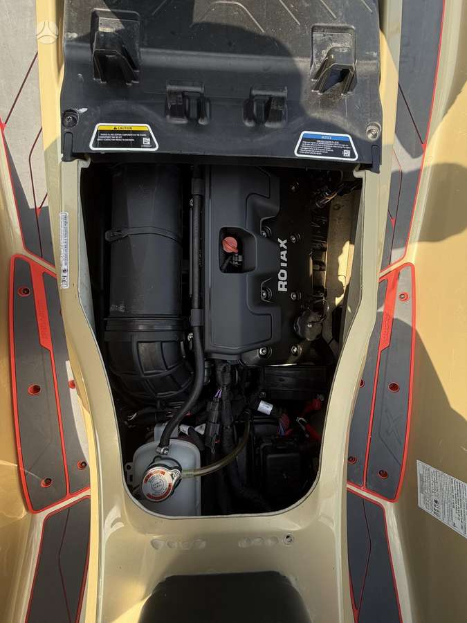 Sea-Doo RXP 325, водные мотоциклы