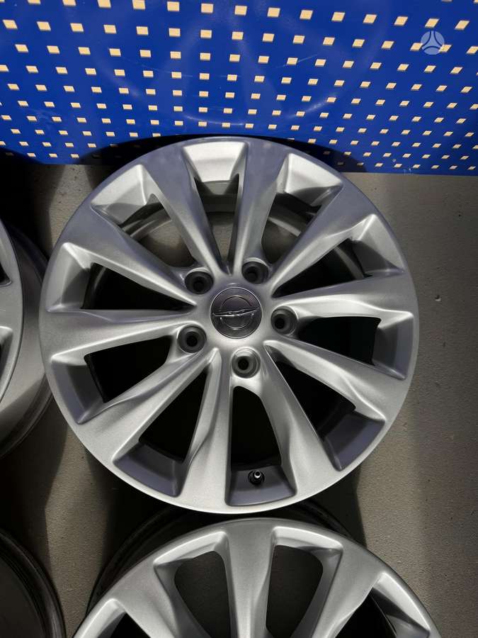 Chrysler Pacifica , Dodge, lengvojo lydinio, R17