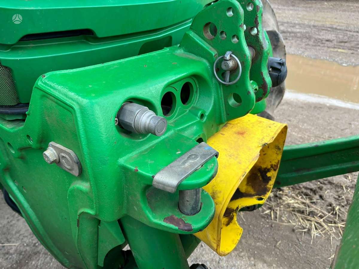 John Deere 6215R, тракторы