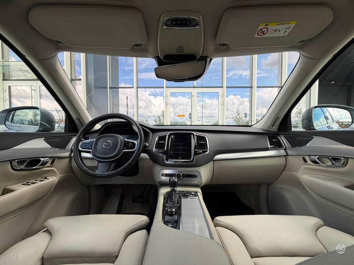 Volvo XC90 - 7