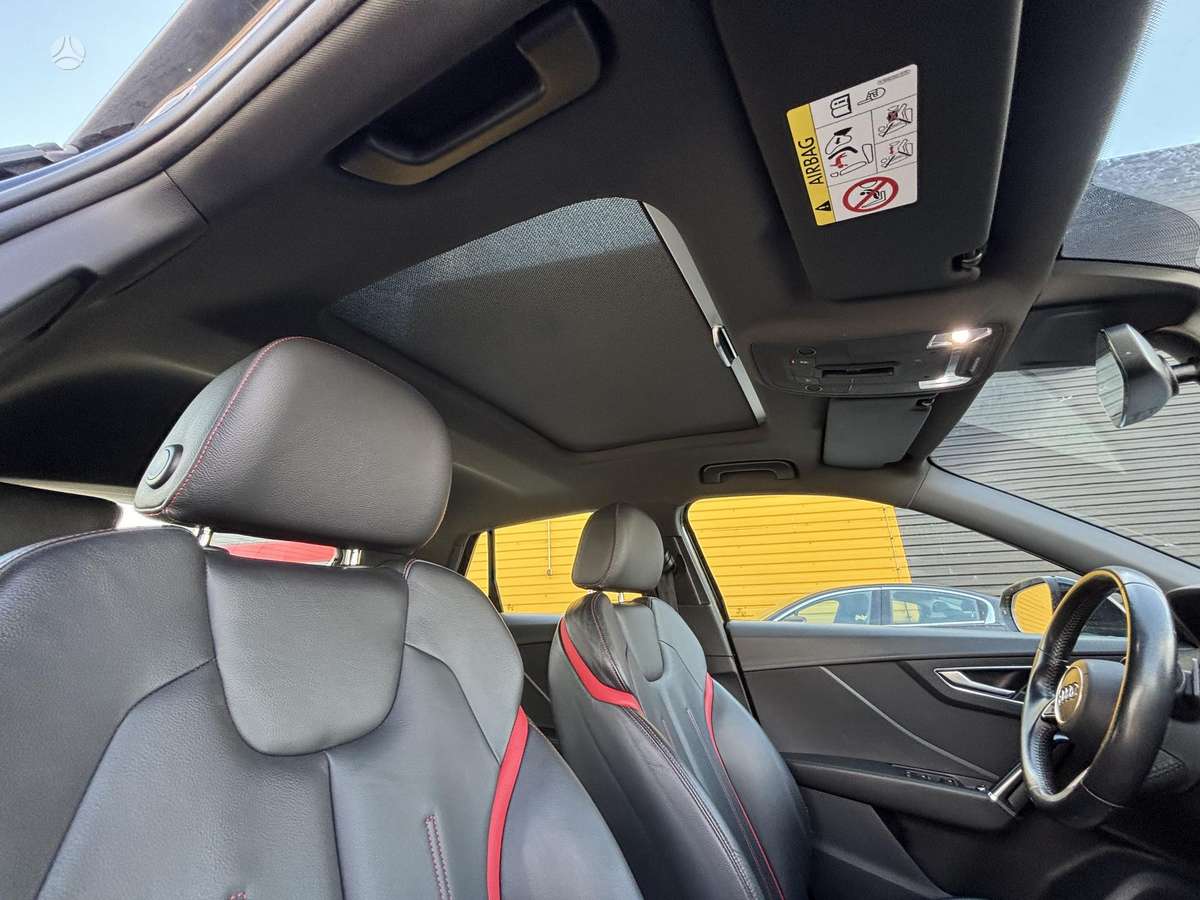 Audi Q2, 2.0 l., off-road / crossover