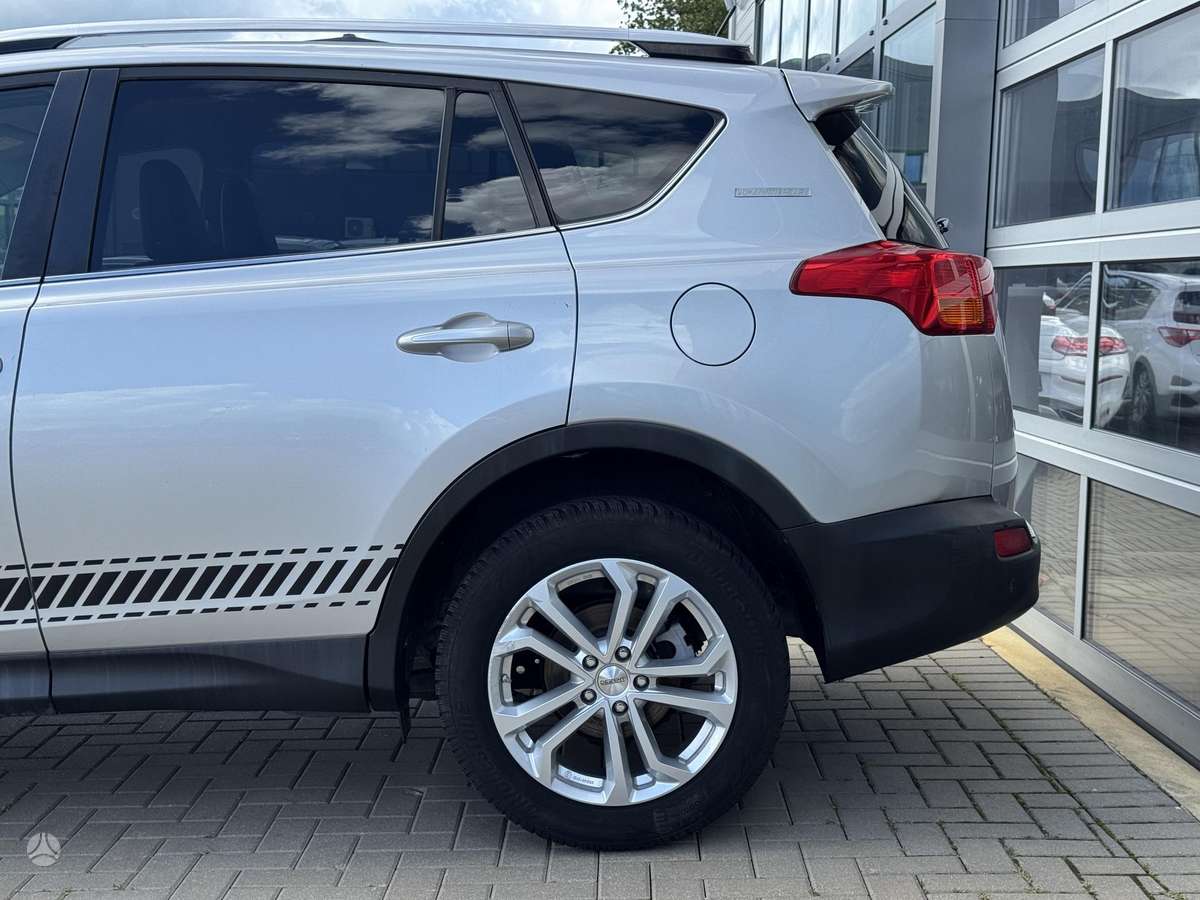 Toyota RAV4 - 12