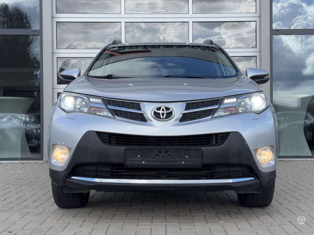 Toyota RAV4 - 4