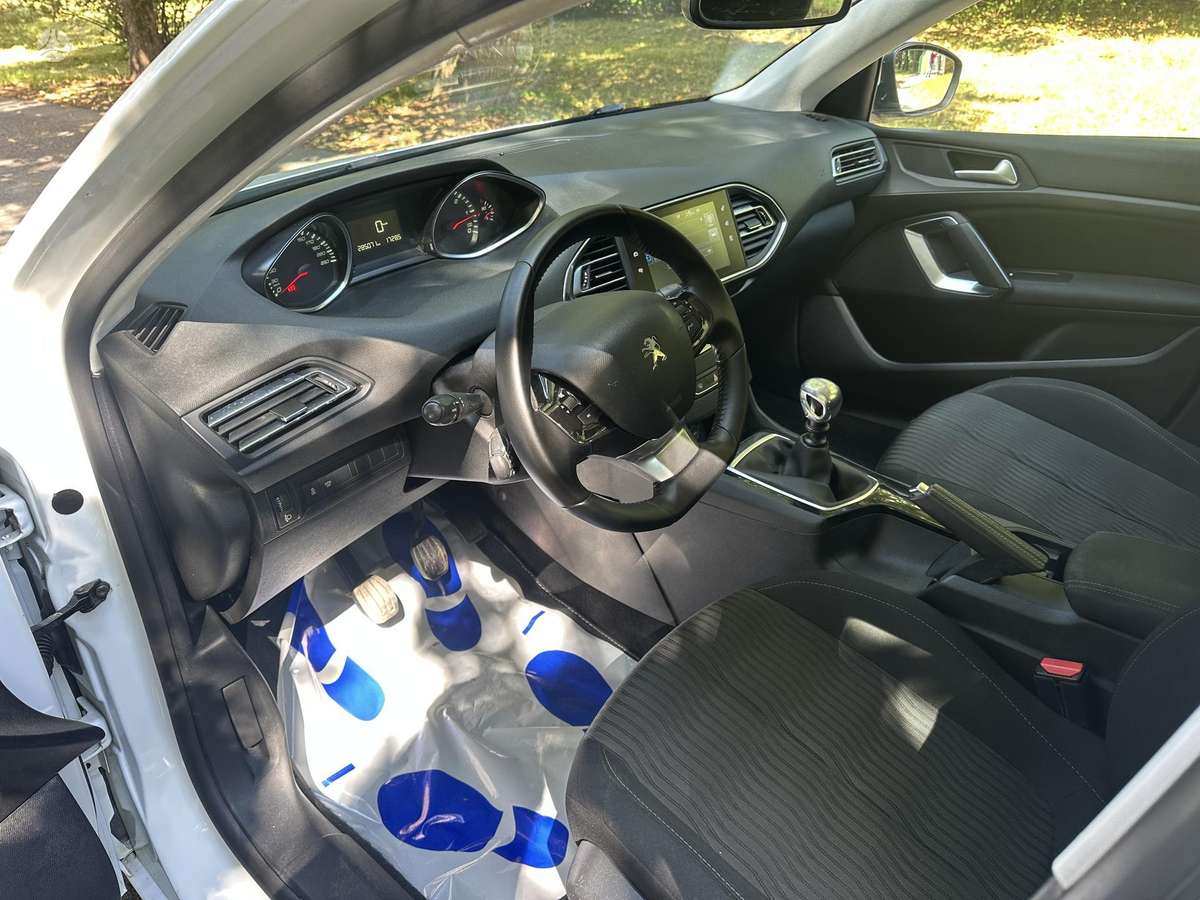 Peugeot 308 - 10
