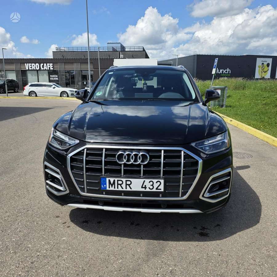 Audi Q5, 2.0 l., Минивэн