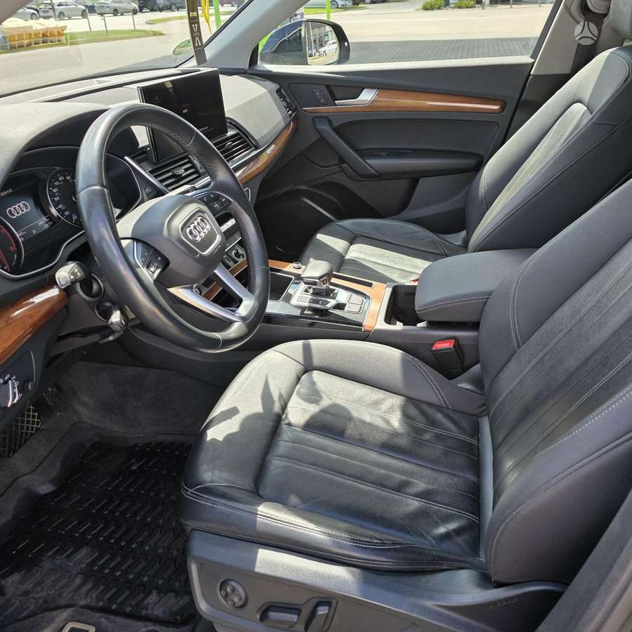 Audi Q5, 2.0 l., mpv / minivan