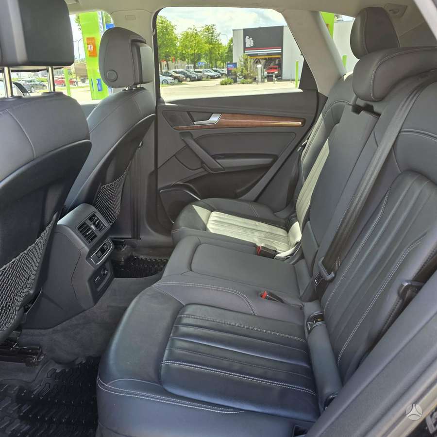 Audi Q5, 2.0 l., mpv / minivan