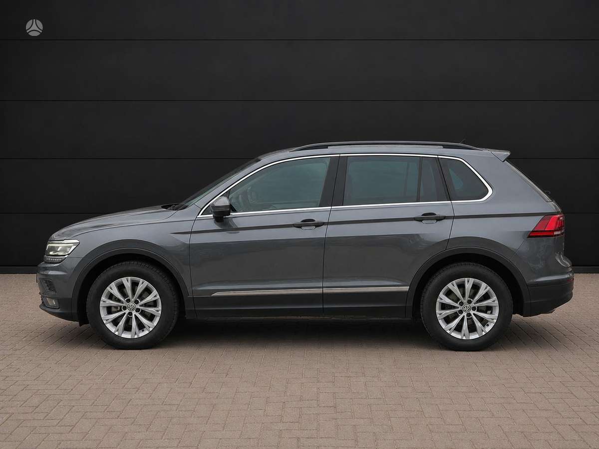 Volkswagen Tiguan - 2