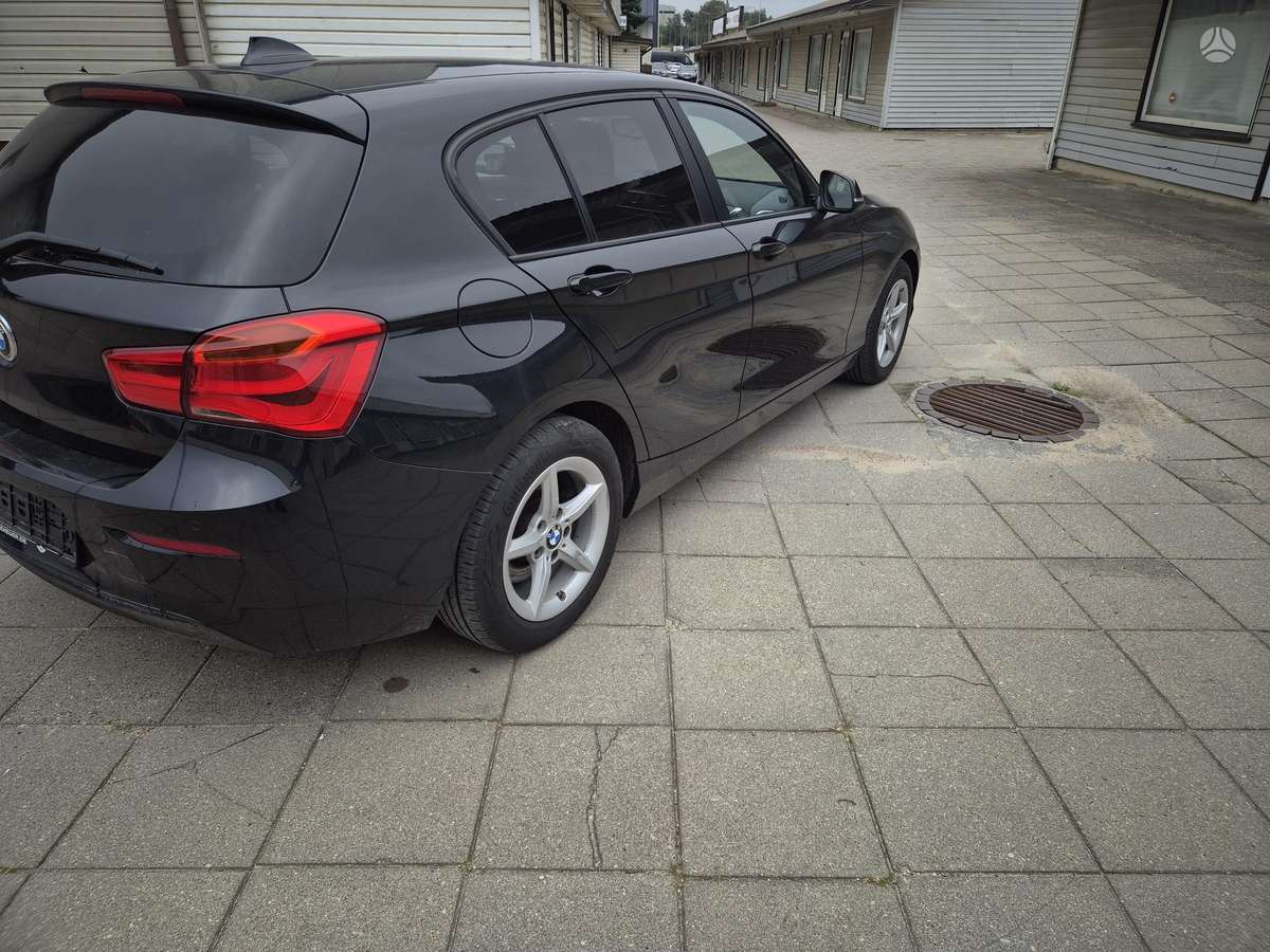 BMW 120, 2.0 l., hatchback