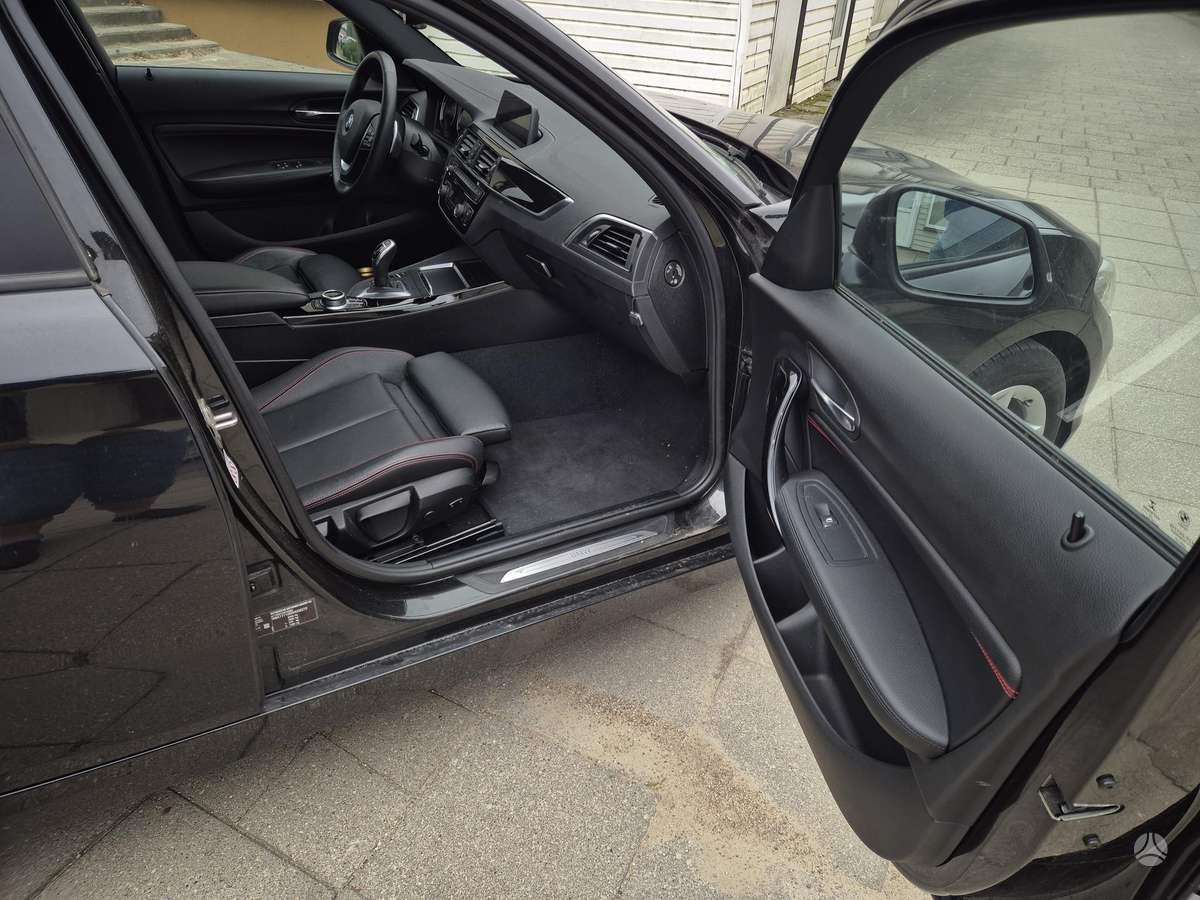 BMW 120, 2.0 l., hatchback