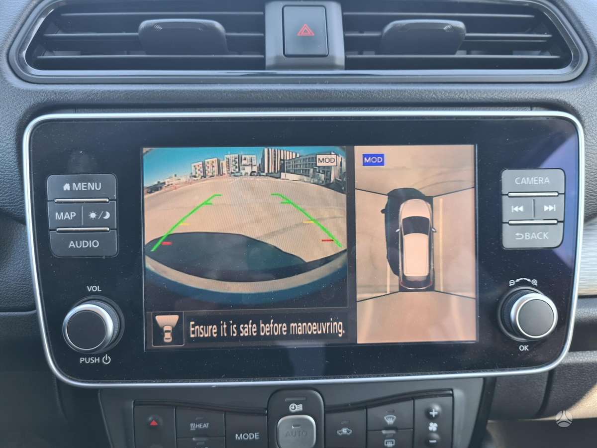 Nissan Leaf, 62 kWh, hatchback
