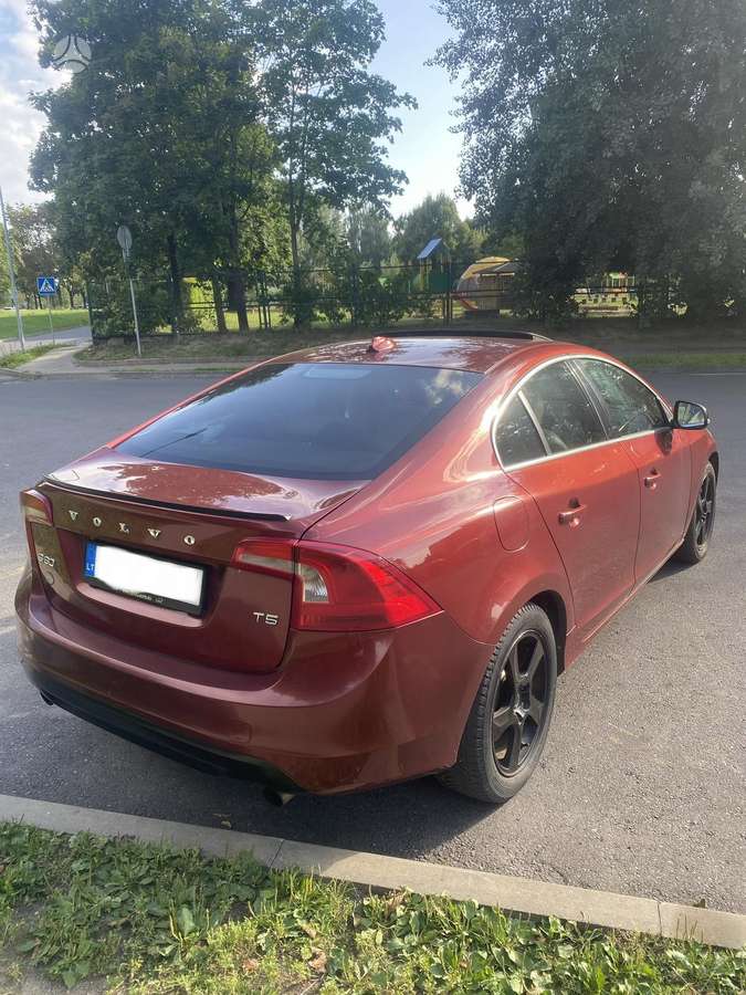 Volvo S60 - 4