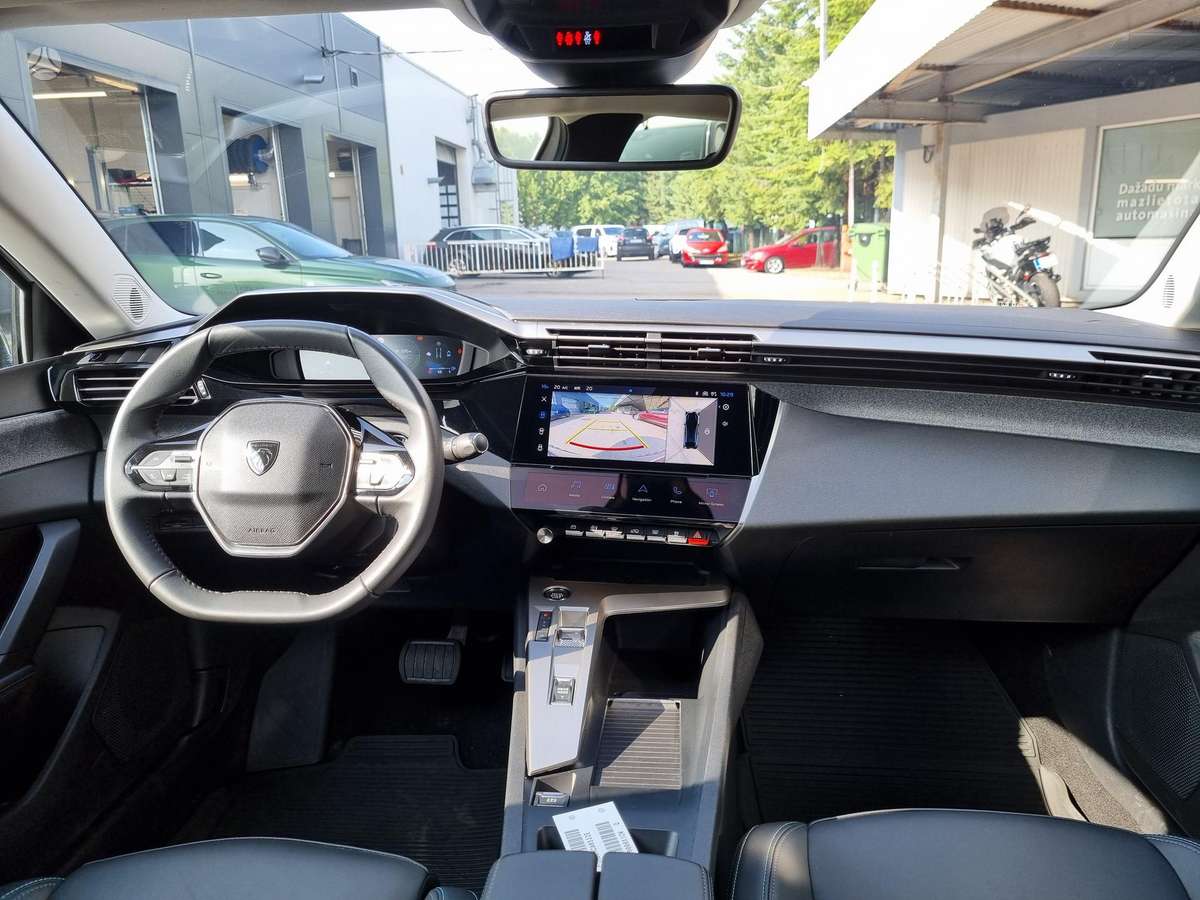 Peugeot 408 - 6