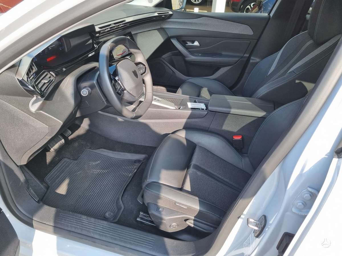 Peugeot 408 - 7