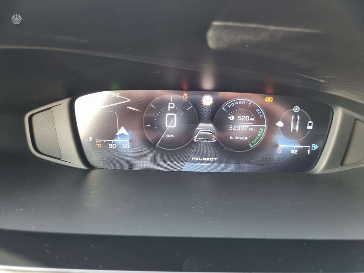 Peugeot 408 - 9