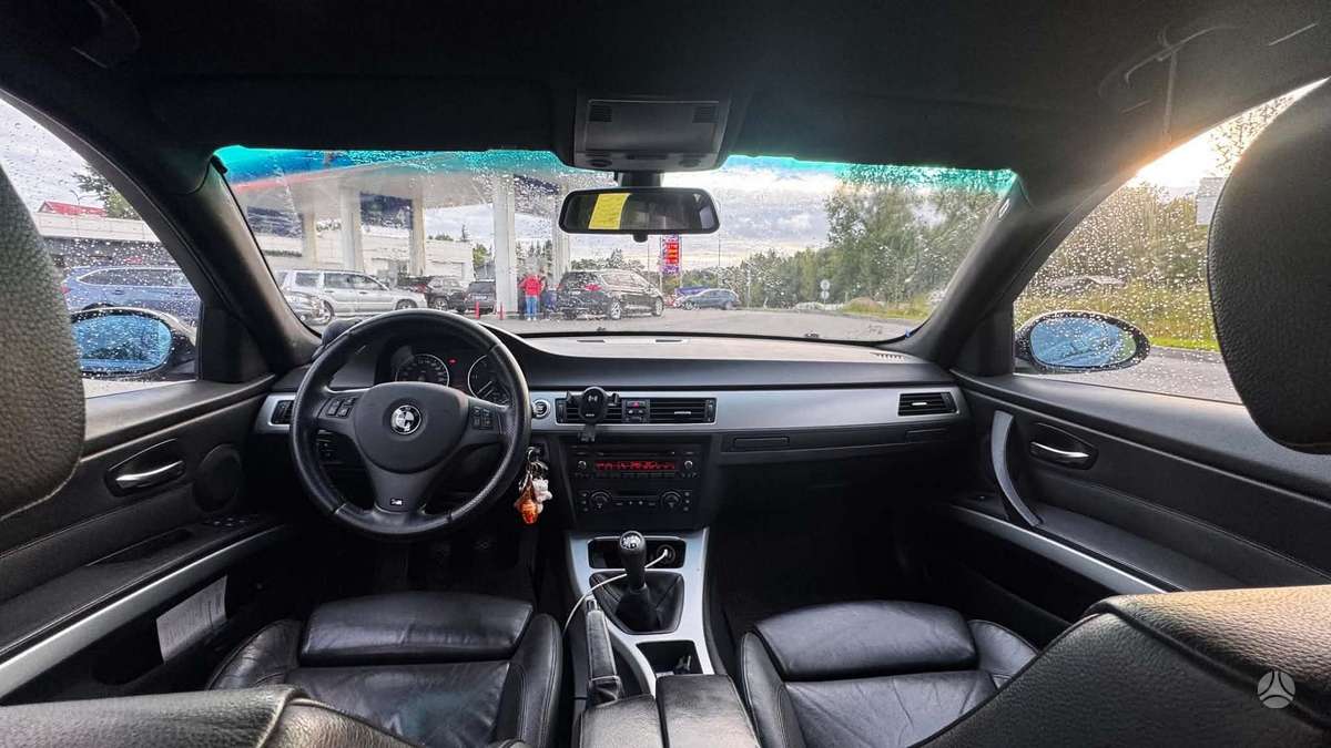 BMW 320, 2.0 l., Седан
