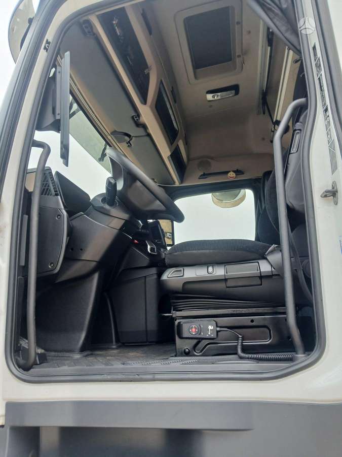 Mercedes-Benz Actros, double sleeper