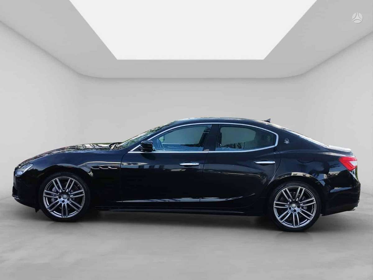 Maserati Ghibli - 2