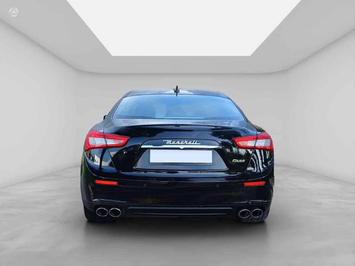 Maserati Ghibli - 8