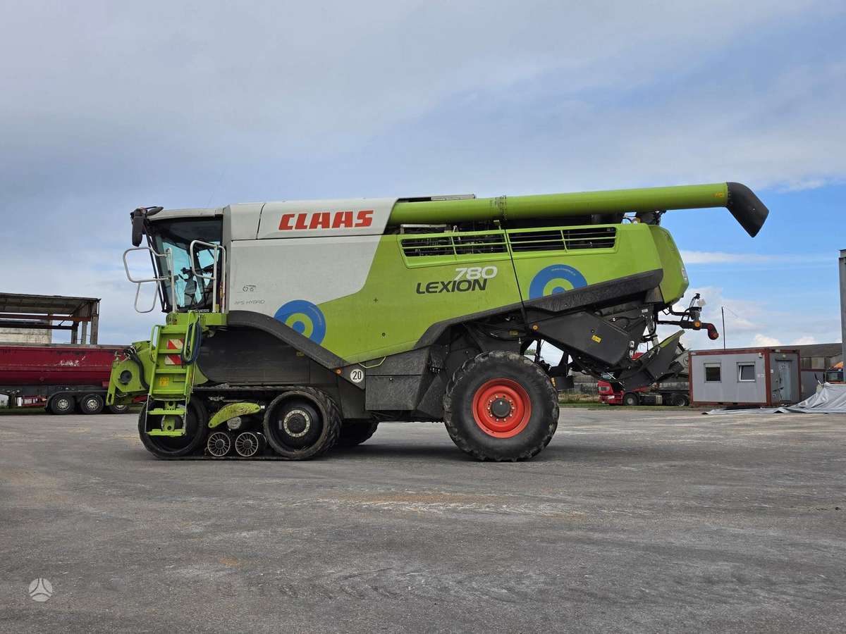 Claas Lexion 780TT, kombainai