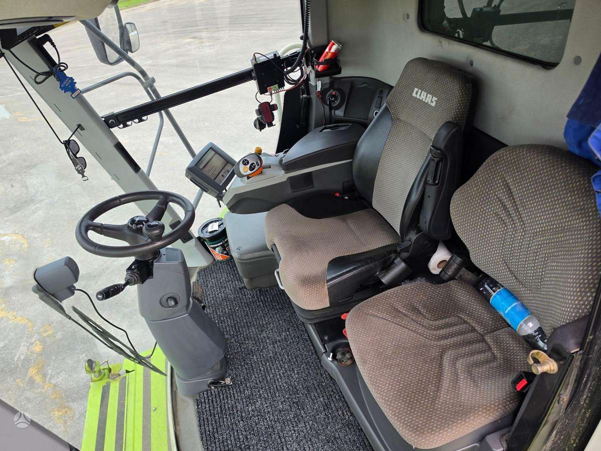 Claas Lexion 780TT, kombainai