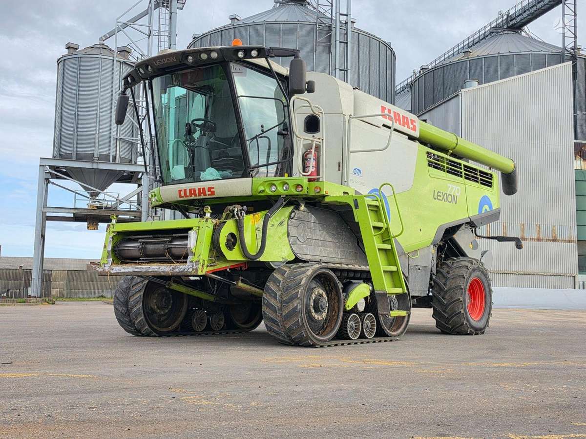 Claas Lexion 770TT, kombainai