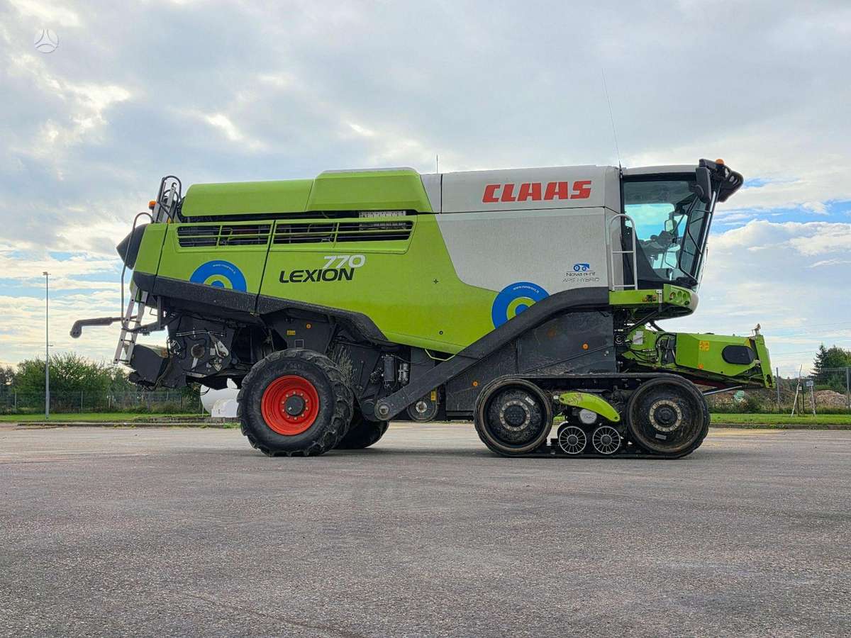Claas Lexion 770TT, kombainai