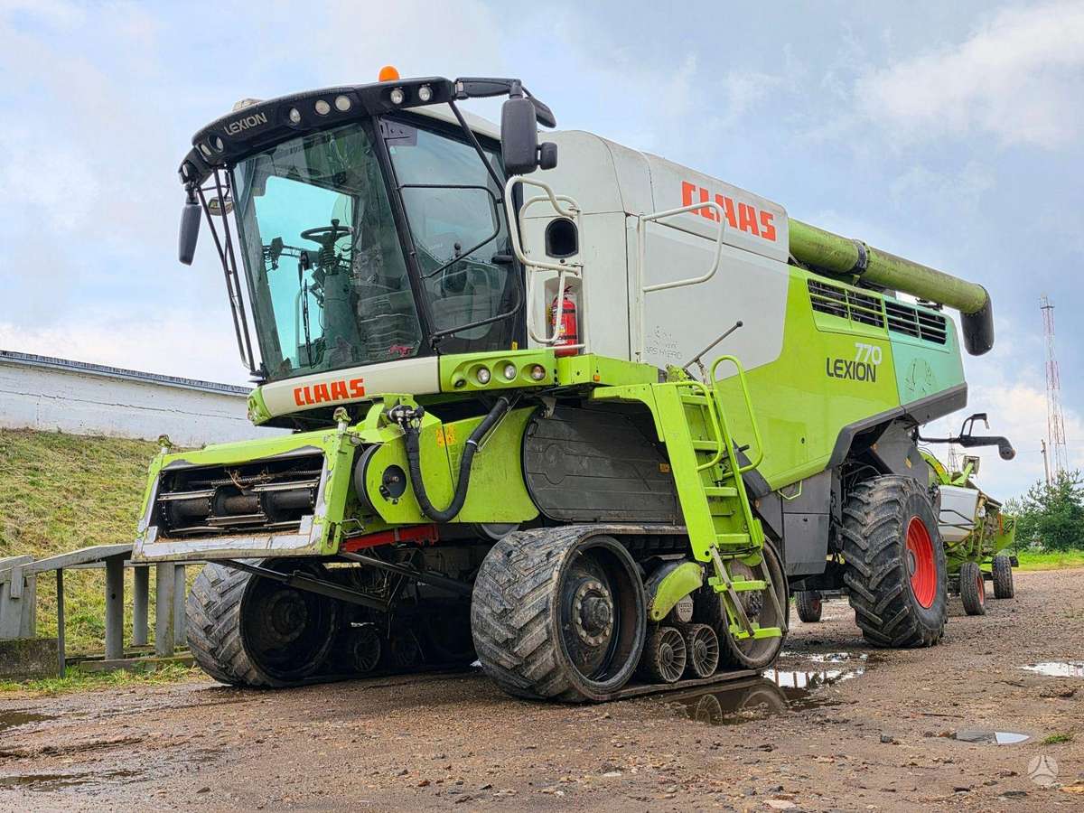Claas LEXION 770TT, kombainai