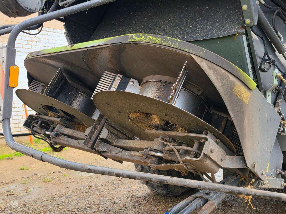 Claas LEXION 770TT, kombainai