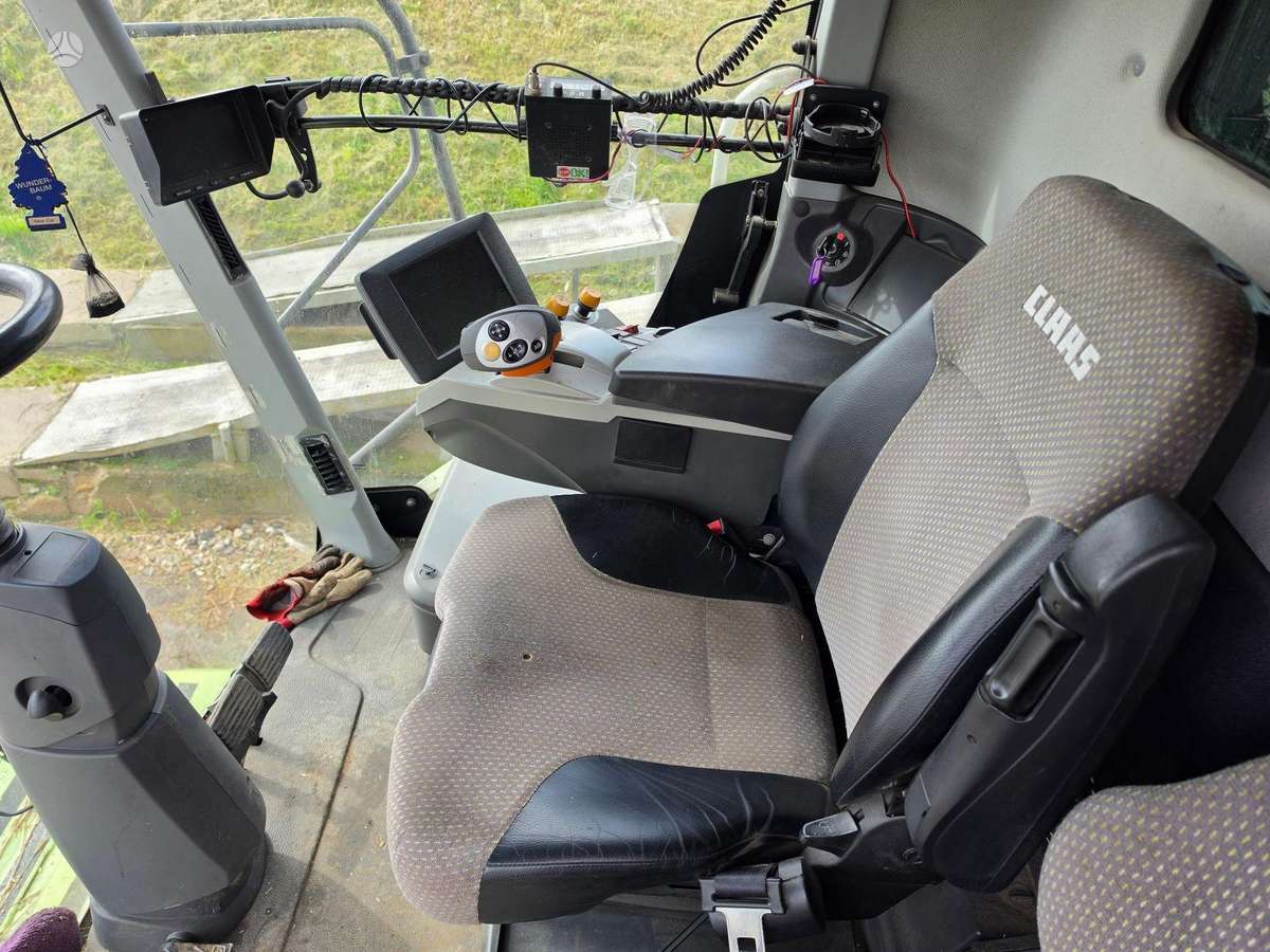 Claas LEXION 770TT, kombainai