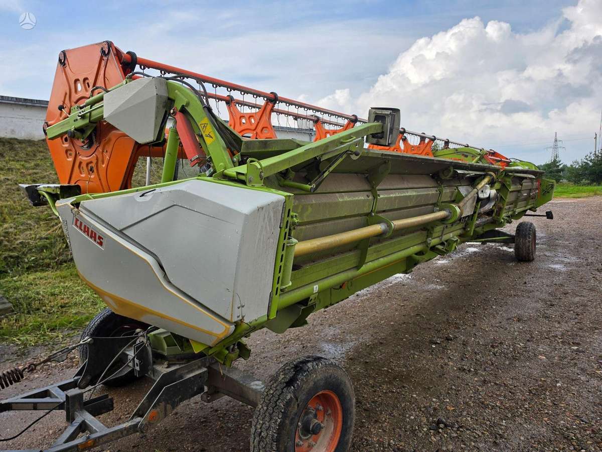 Claas LEXION 770TT, kombainai