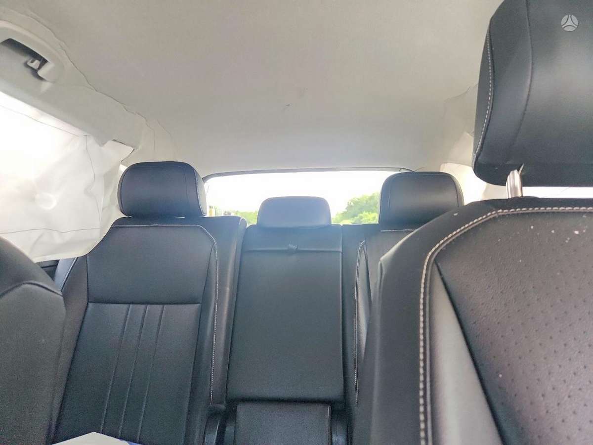 Volkswagen Tiguan - 7
