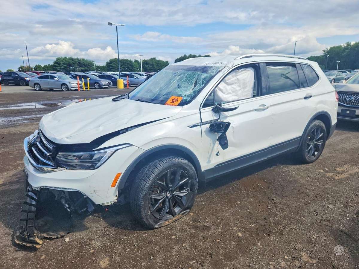 Volkswagen Tiguan - 3