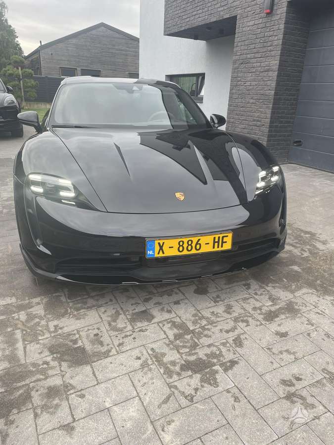 Porsche Taycan - 2