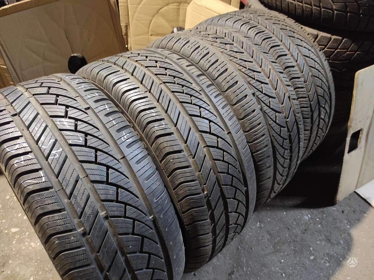Semperit, winter 235/45 R17