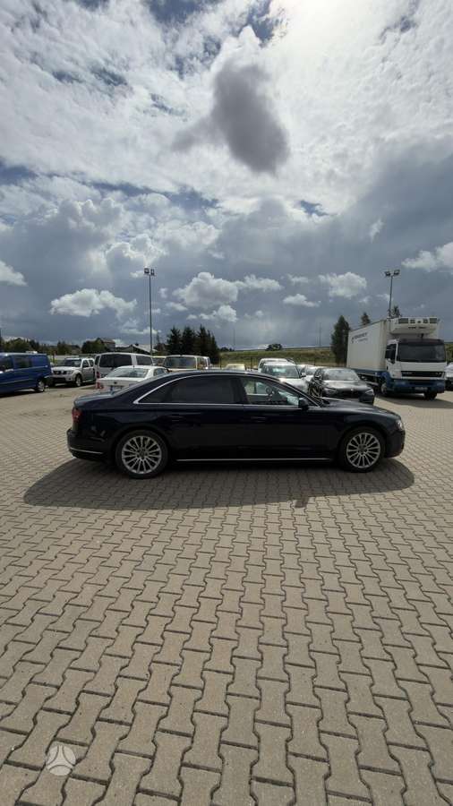 Audi A8, 4.0 l., Лимузин