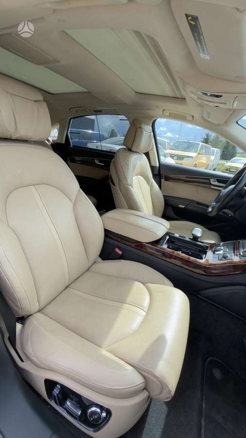 Audi A8, 4.0 l., Лимузин