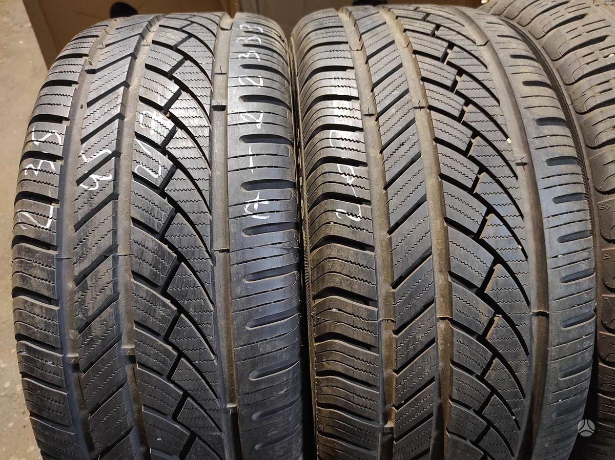 Semperit, зимние 235/45 R17