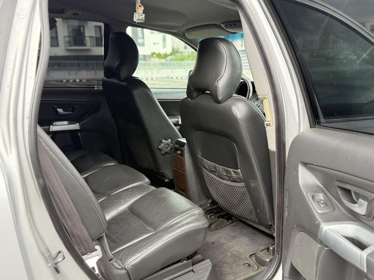 Volvo XC90 - 4