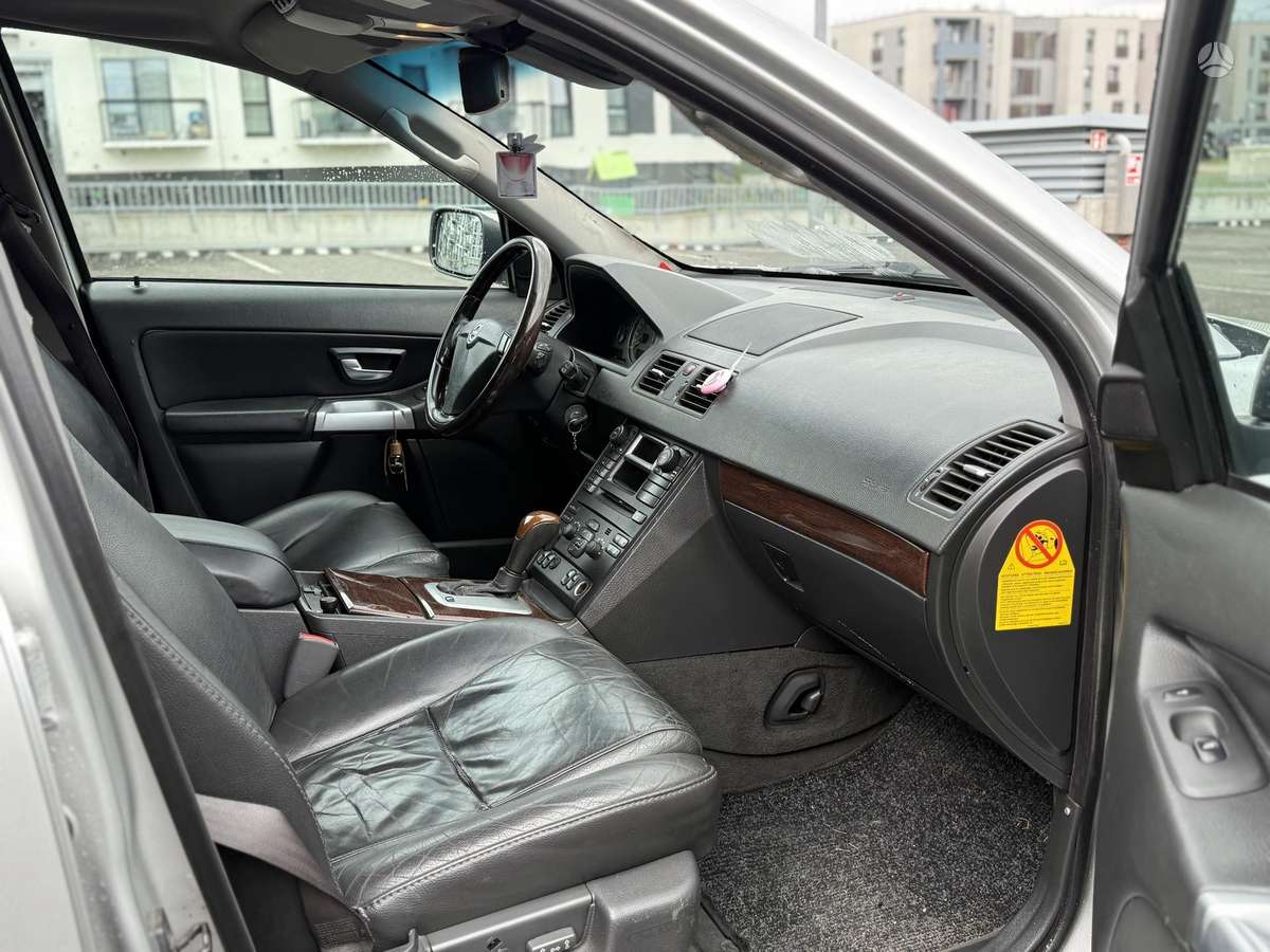 Volvo XC90 - 5