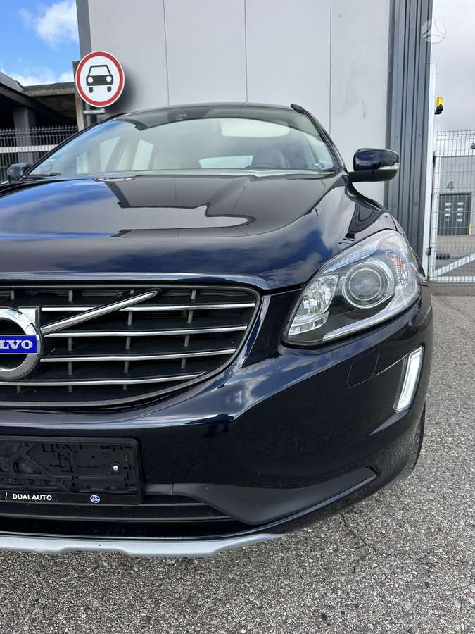 Volvo XC60 - 2