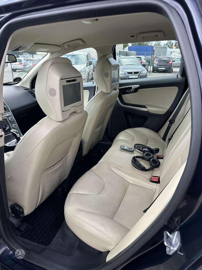 Volvo XC60 - 6