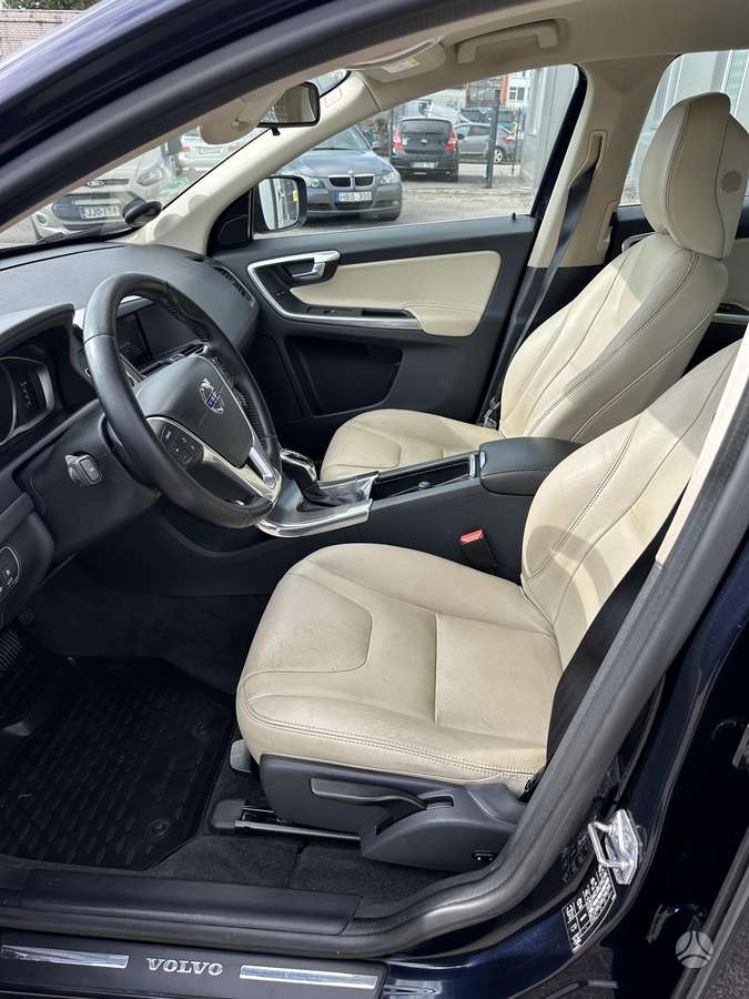 Volvo XC60 - 8