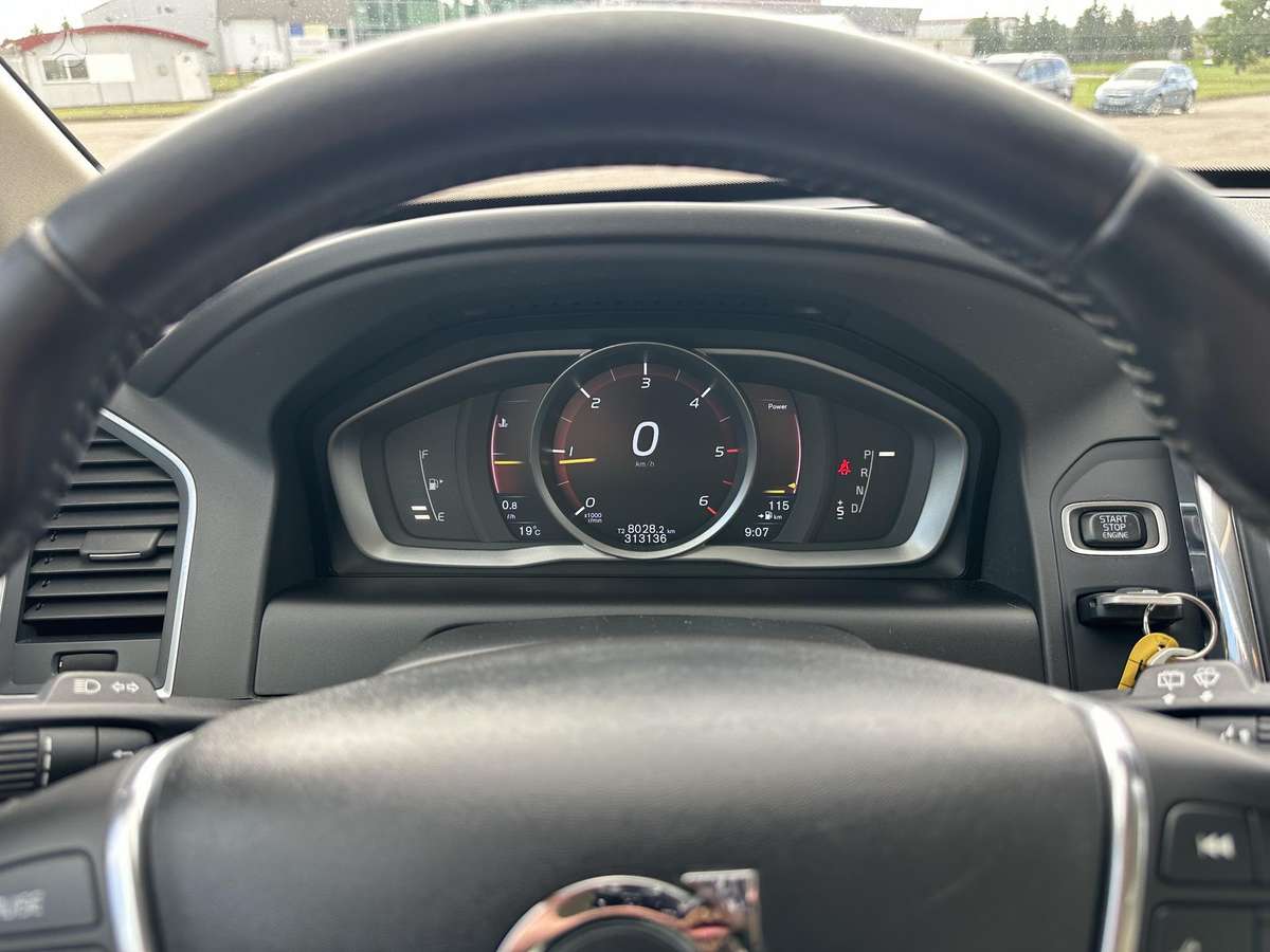 Volvo XC60 - 11